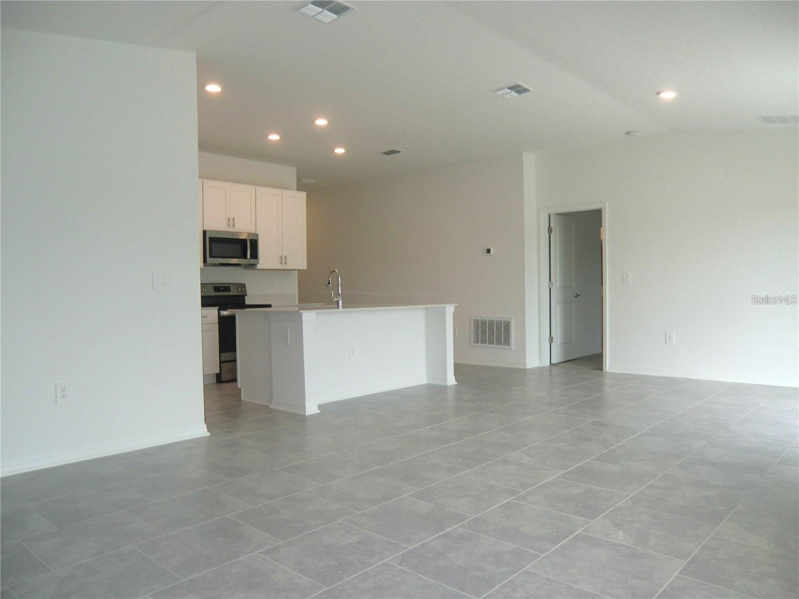 172 Inman Blvd Property Photo 8