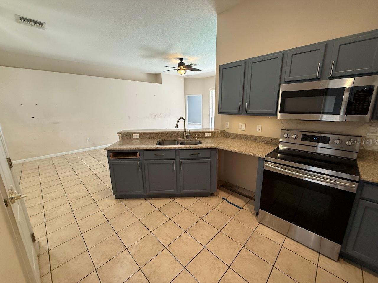 3045 Merlot Way Property Photo 5