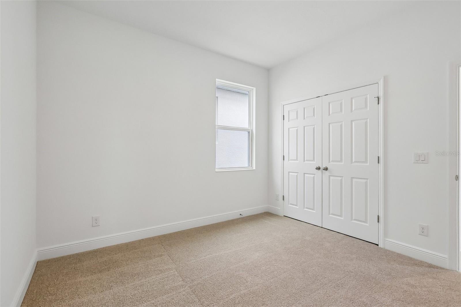 7276 Rolling Leaf Rd Property Photo 10