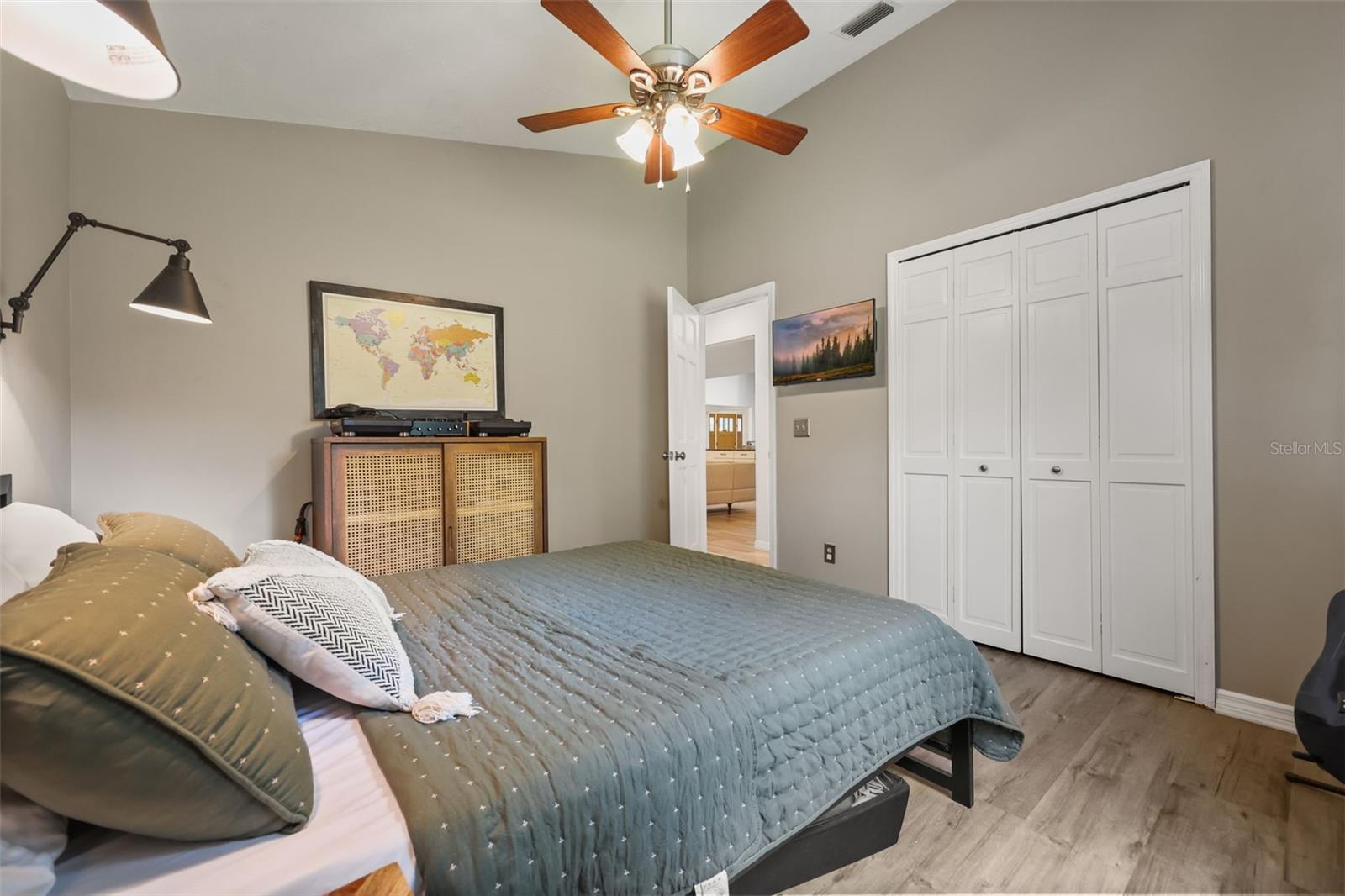 2504 Orchard Dr Property Photo 20