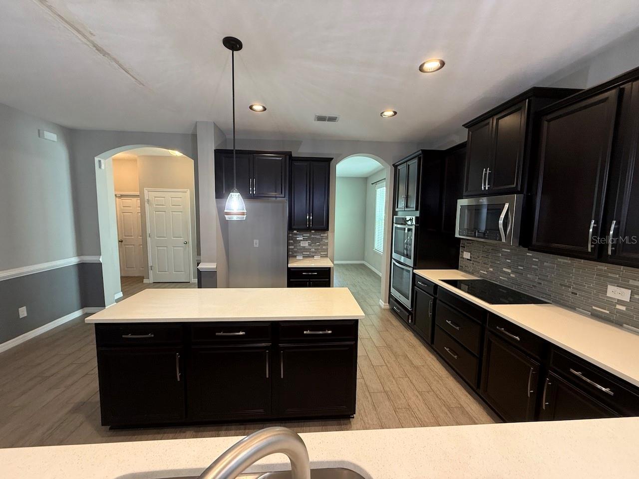 5251 Villa Rosa Ave Property Photo 8