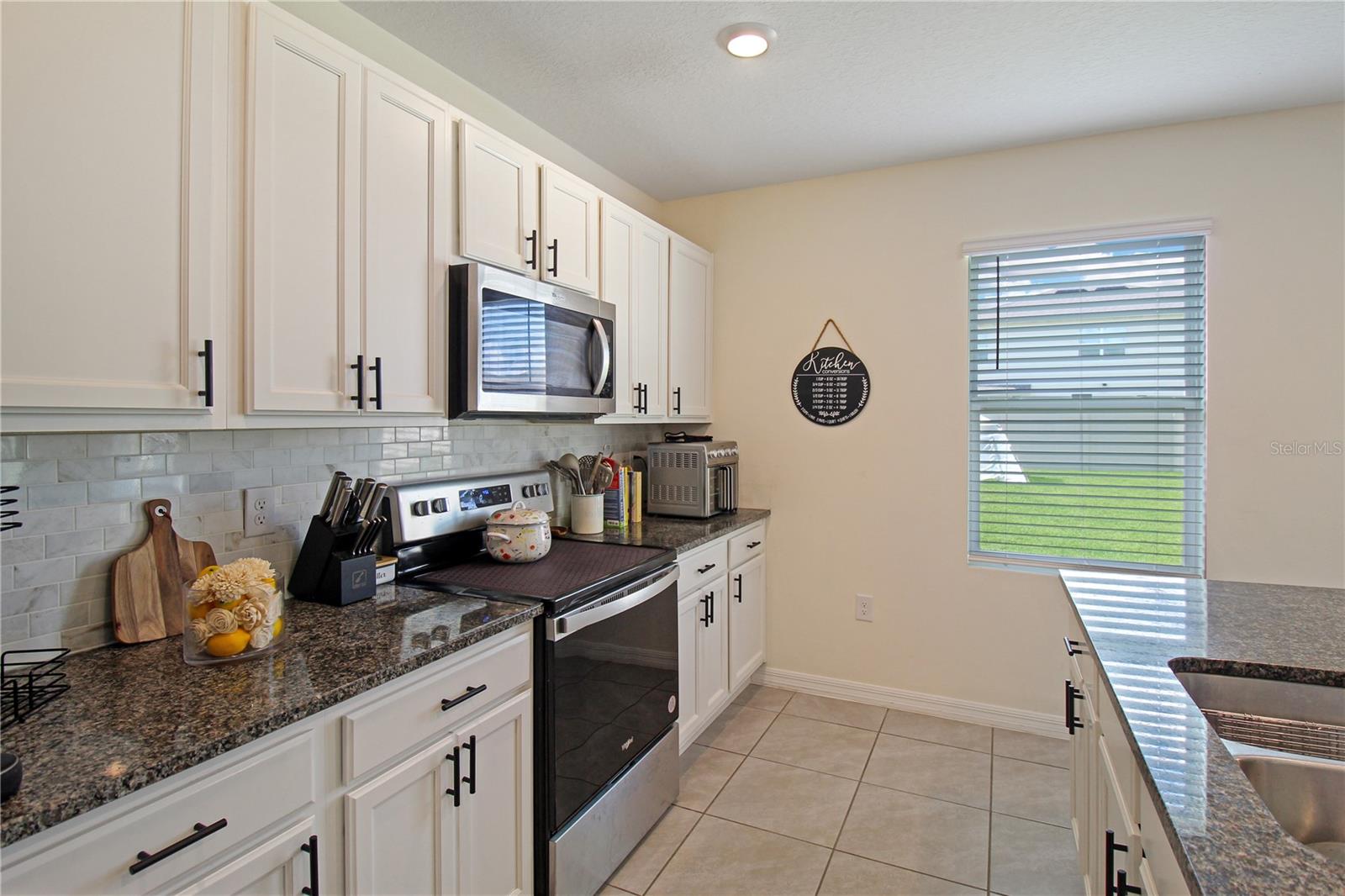 3165 Eastgrove Ter Property Photo 11