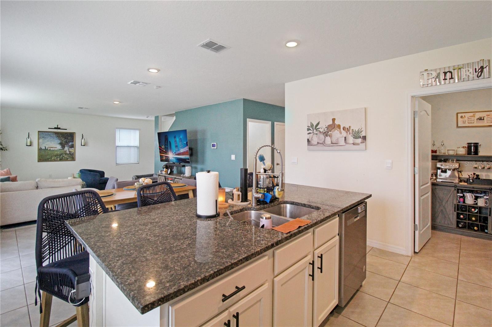 3165 Eastgrove Ter Property Photo 12