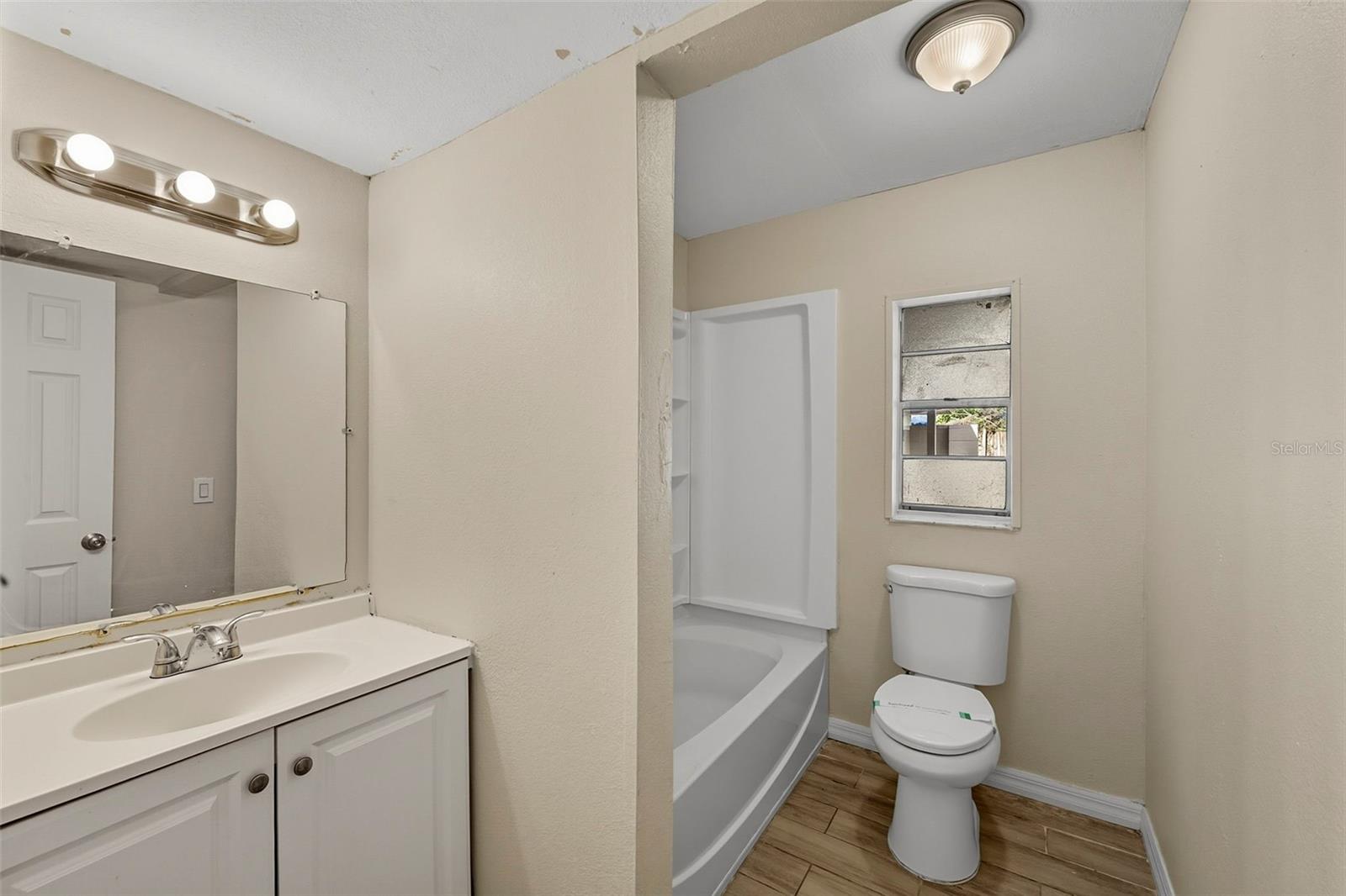 1000 Emeralda Rd Property Photo 33