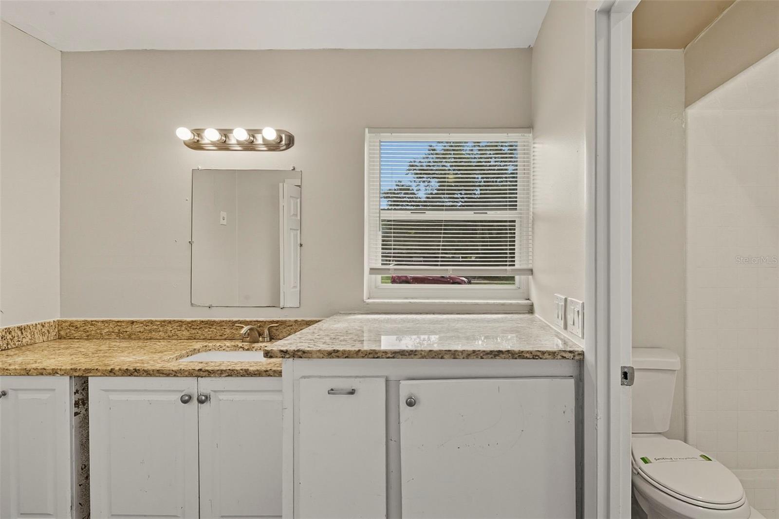1000 Emeralda Rd Property Photo 38