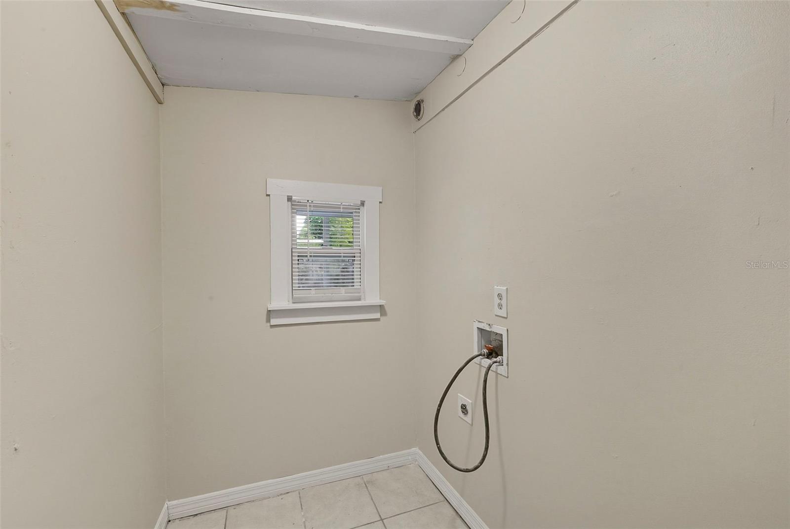 1000 Emeralda Rd Property Photo 44