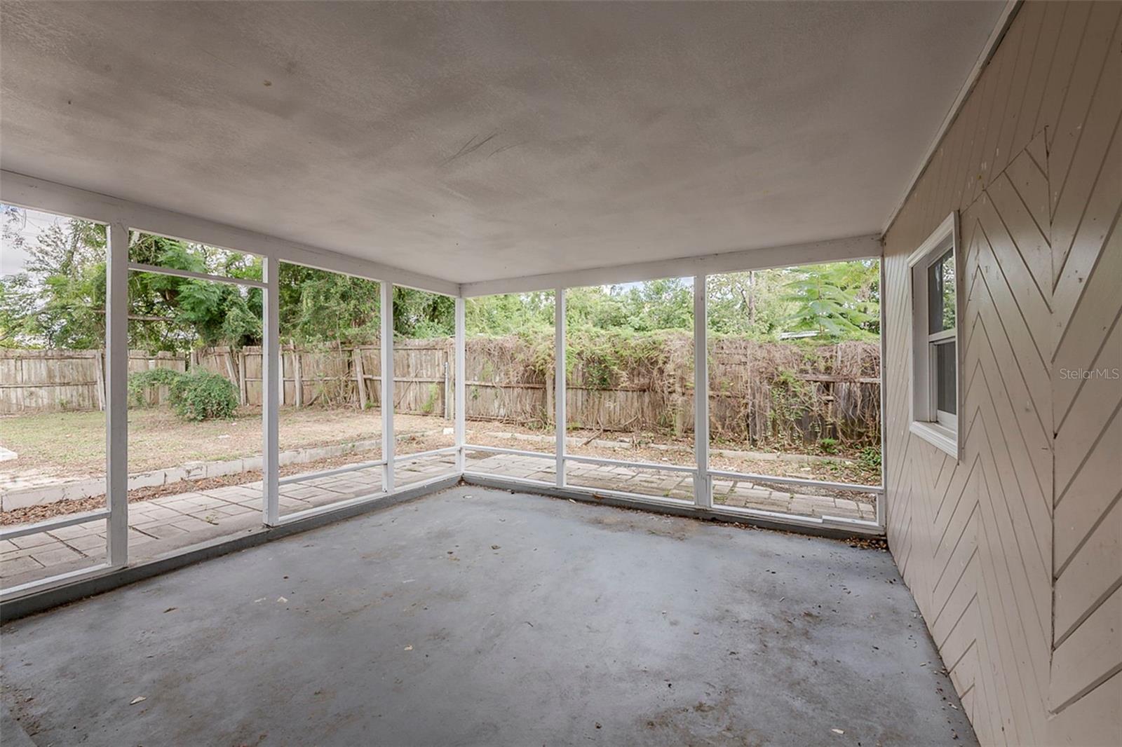 1000 Emeralda Rd Property Photo 45