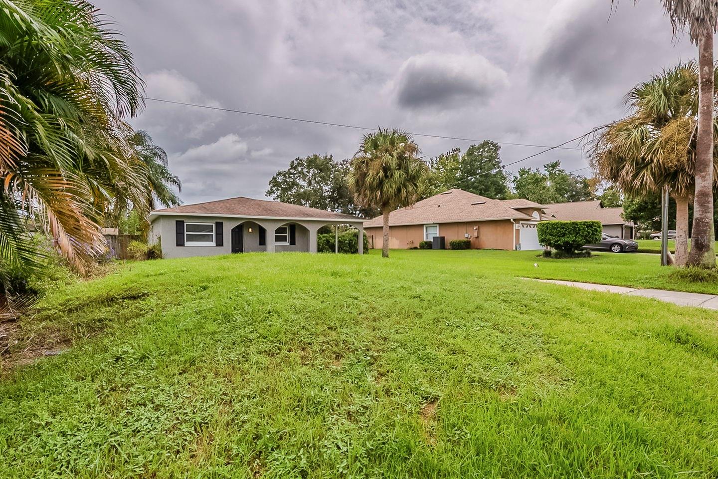 28042 Lois Dr Property Photo 1