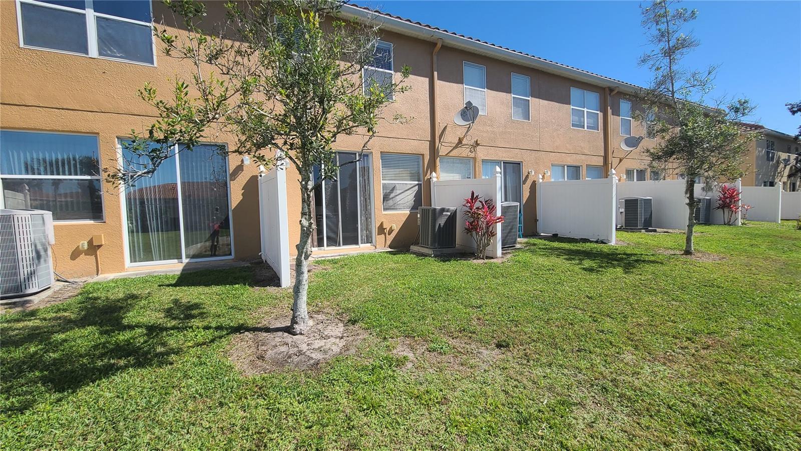5483 Paradise Cay Cir Property Photo 7
