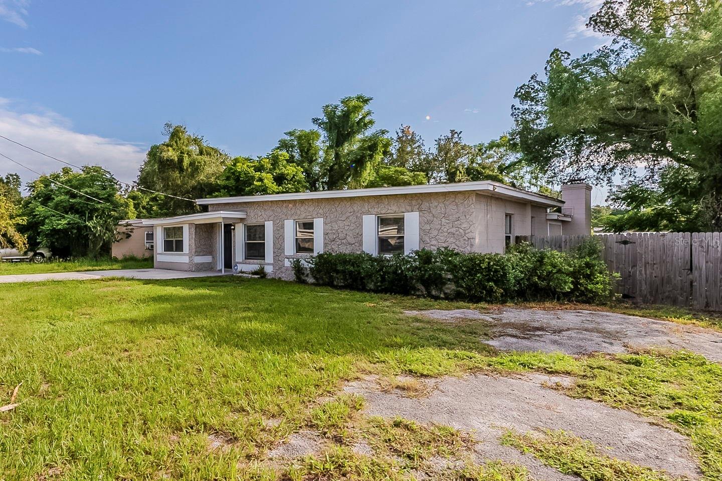 1007 Emeralda Rd Property Photo 3