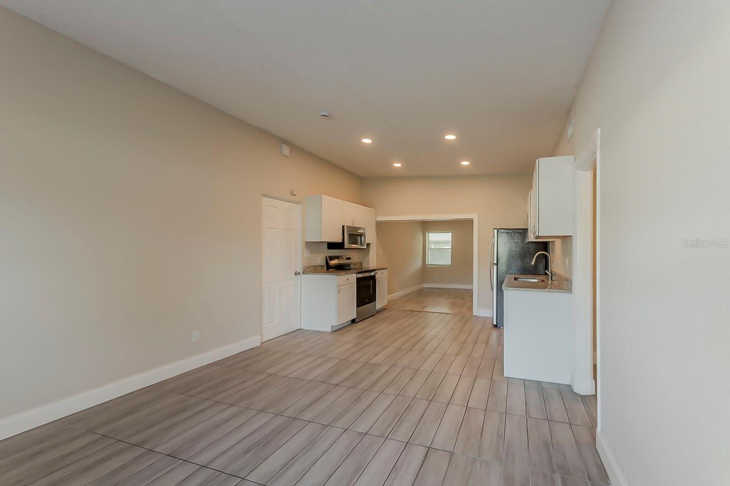 1007 Emeralda Rd Property Photo 13