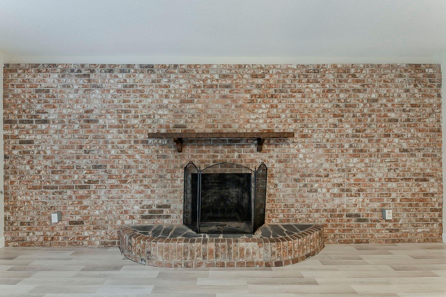 1007 Emeralda Rd Property Photo 21