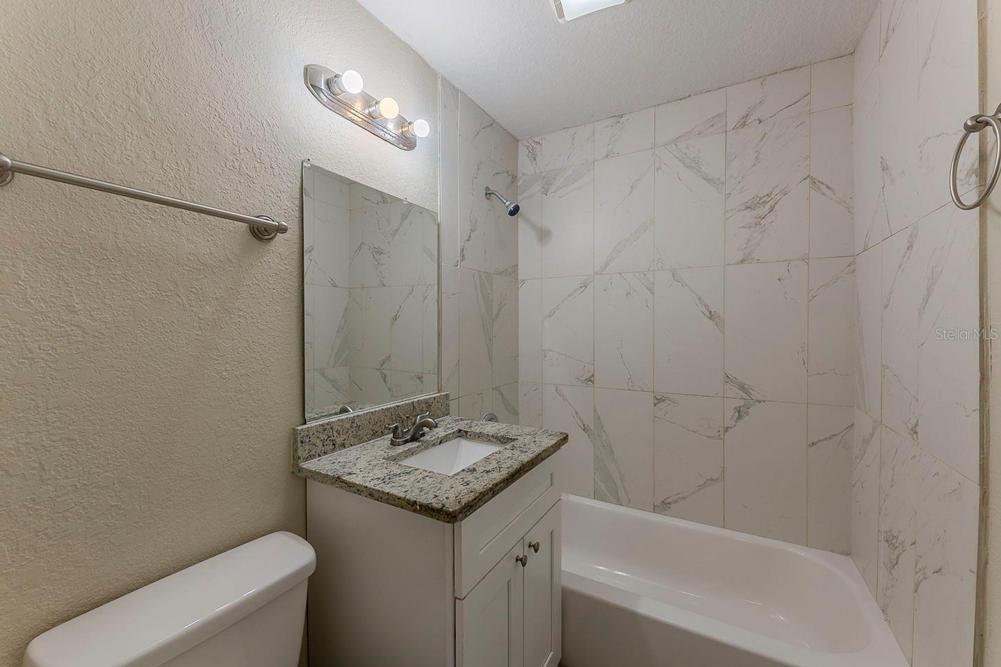 1007 Emeralda Rd Property Photo 39