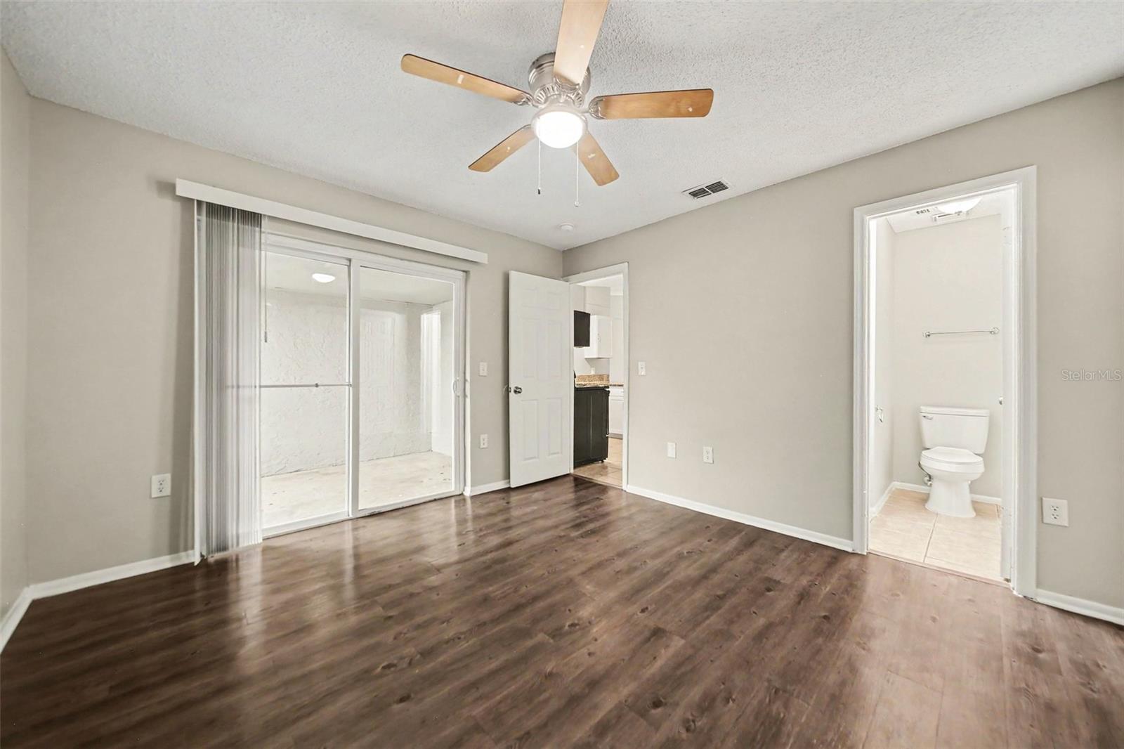 1188 Woodman Way Property Photo 10