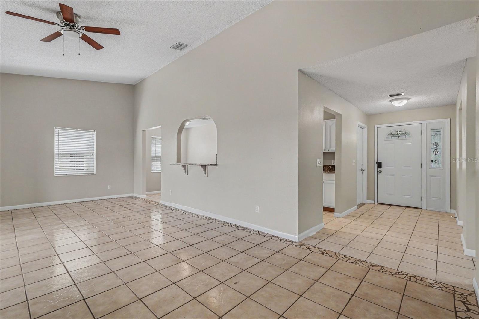8434 Sun Dr Property Photo 3