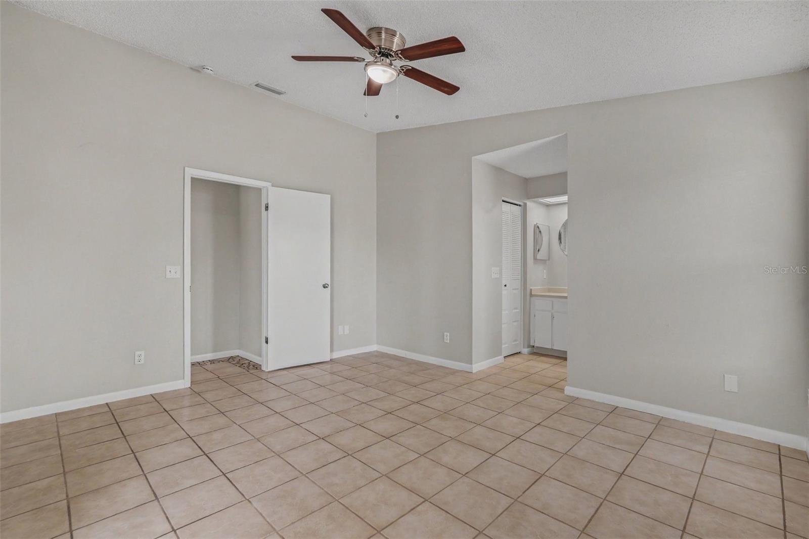 8434 Sun Dr Property Photo 12