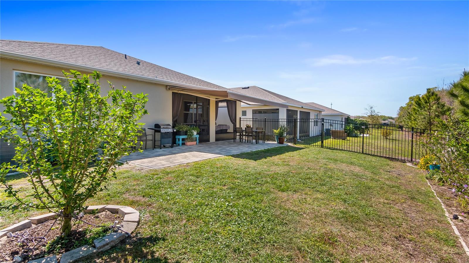 8033 Penrose Pl Property Photo 26