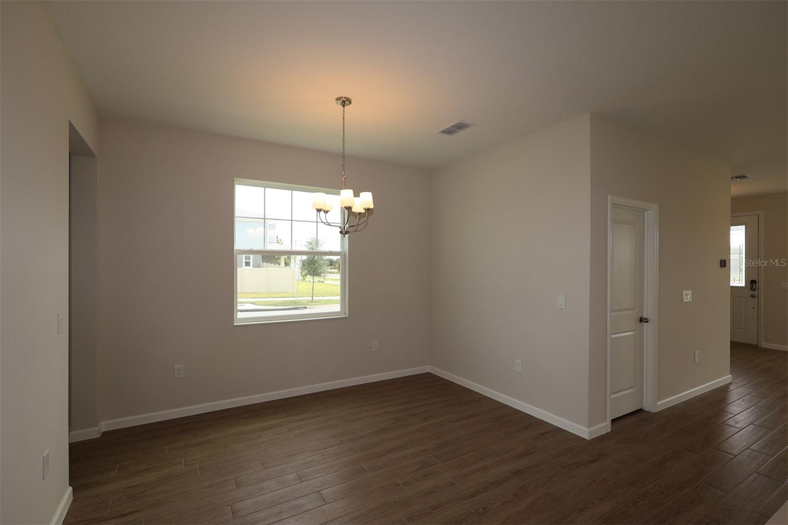 5294 Center Lake Ranch Blvd Property Photo 11