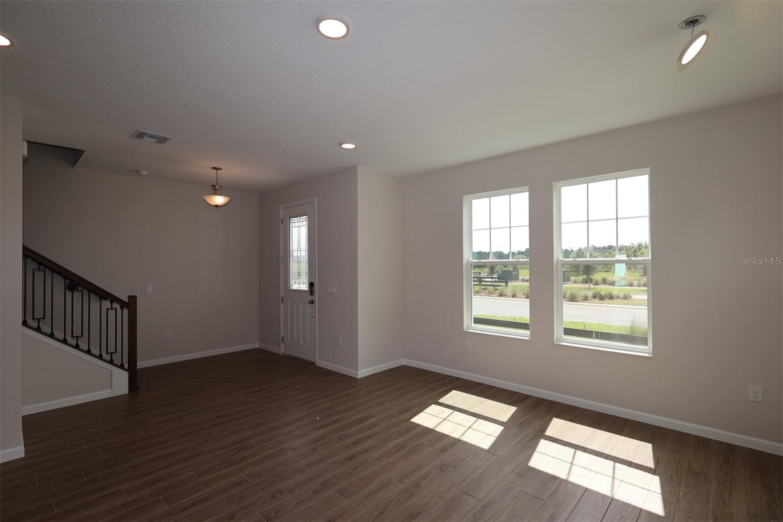 5294 Center Lake Ranch Blvd Property Photo 12