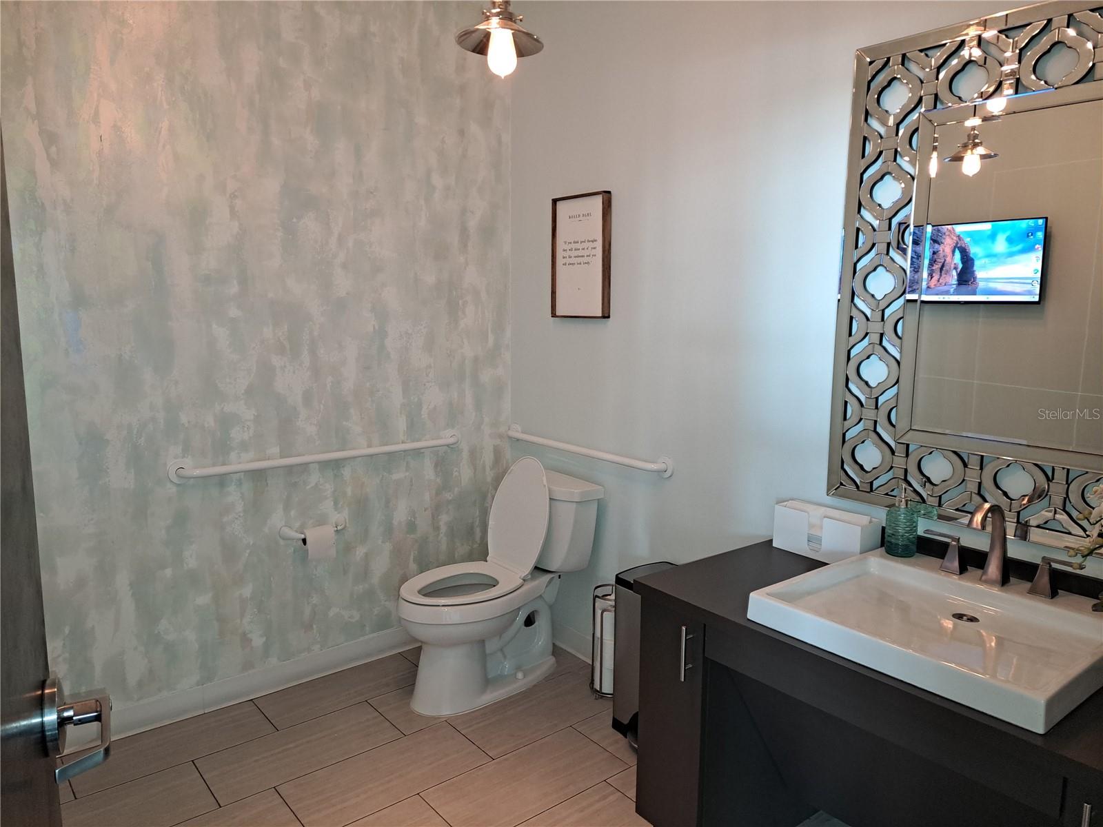 330 W Morse Blvd #104 Property Photo 10