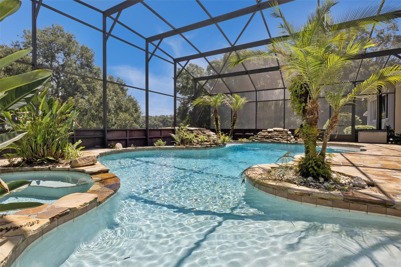 605 Old Mount Dora Rd Property Photo 4