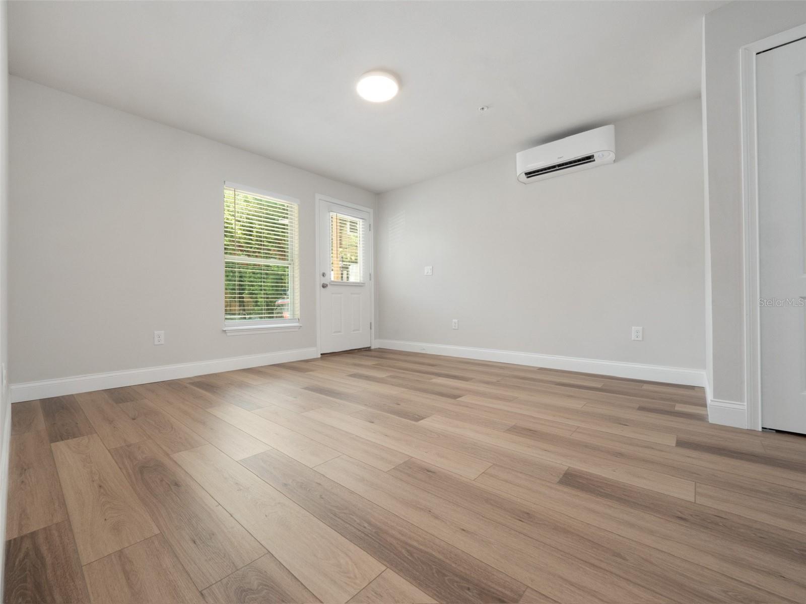 1505 Catherine St Property Photo 15