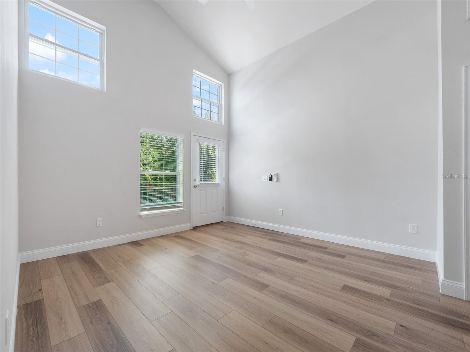 1505 Catherine St Property Photo 34