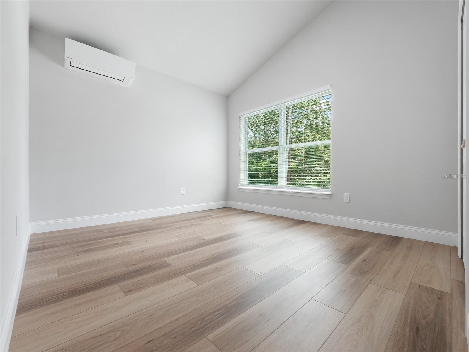 1505 Catherine St Property Photo 37