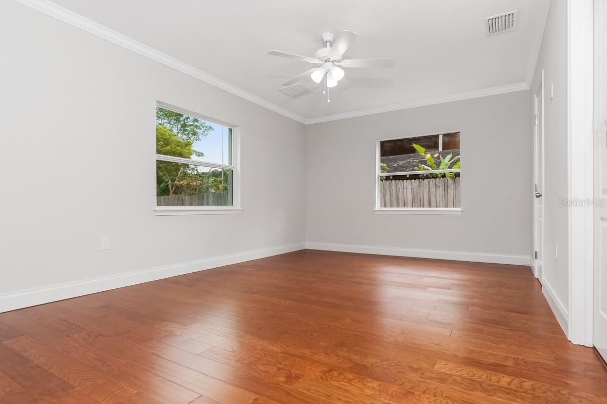 1505 Catherine St Property Photo 50