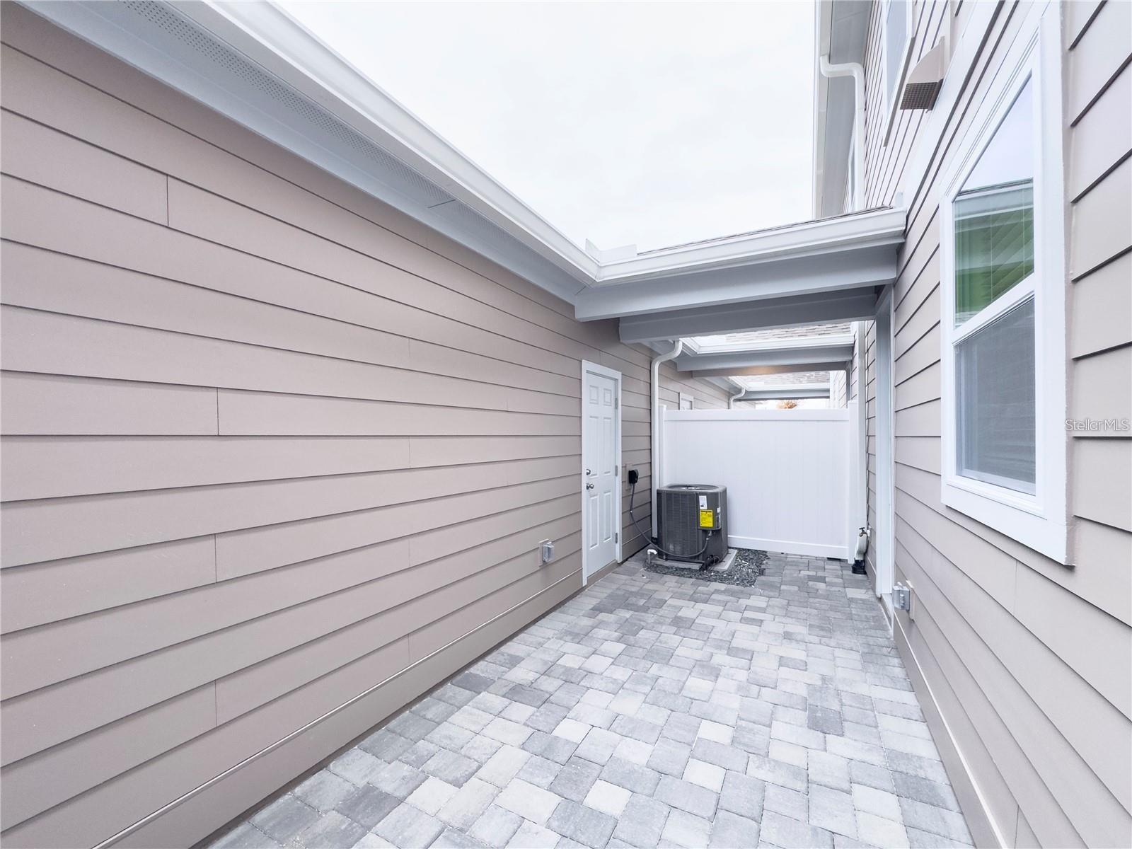 6483 Trailblaze Bnd Property Photo 17