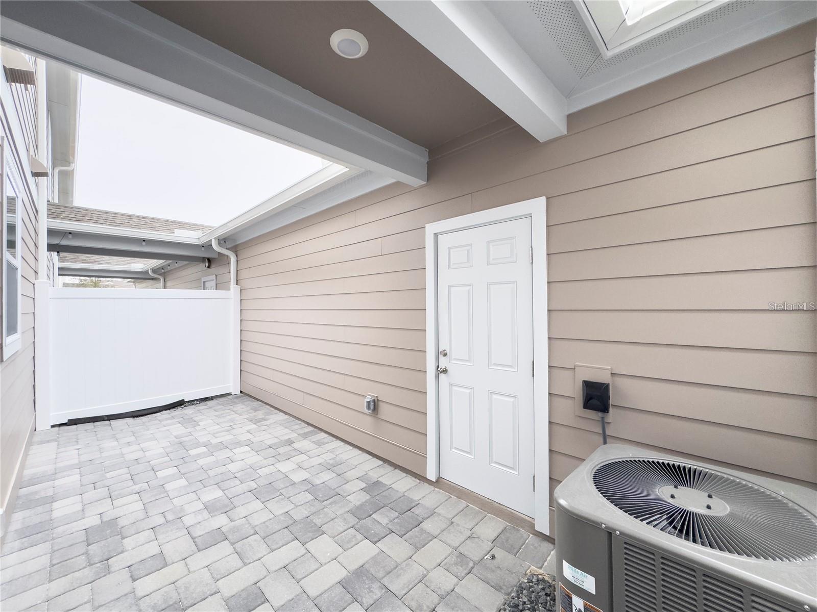 6483 Trailblaze Bnd Property Photo 18