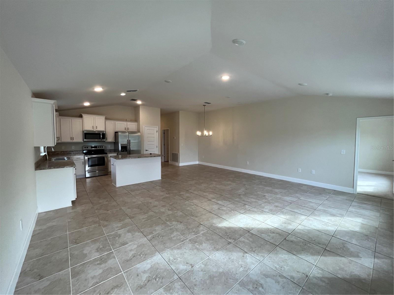 136 Krenson Bay Loop Property Photo 10