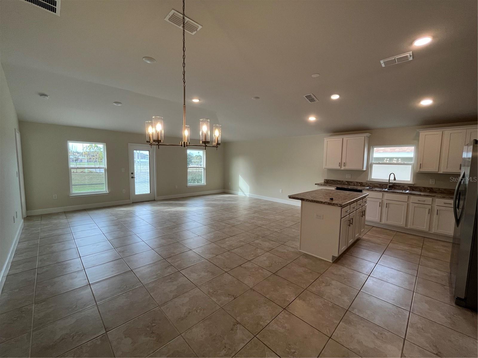136 Krenson Bay Loop Property Photo 11