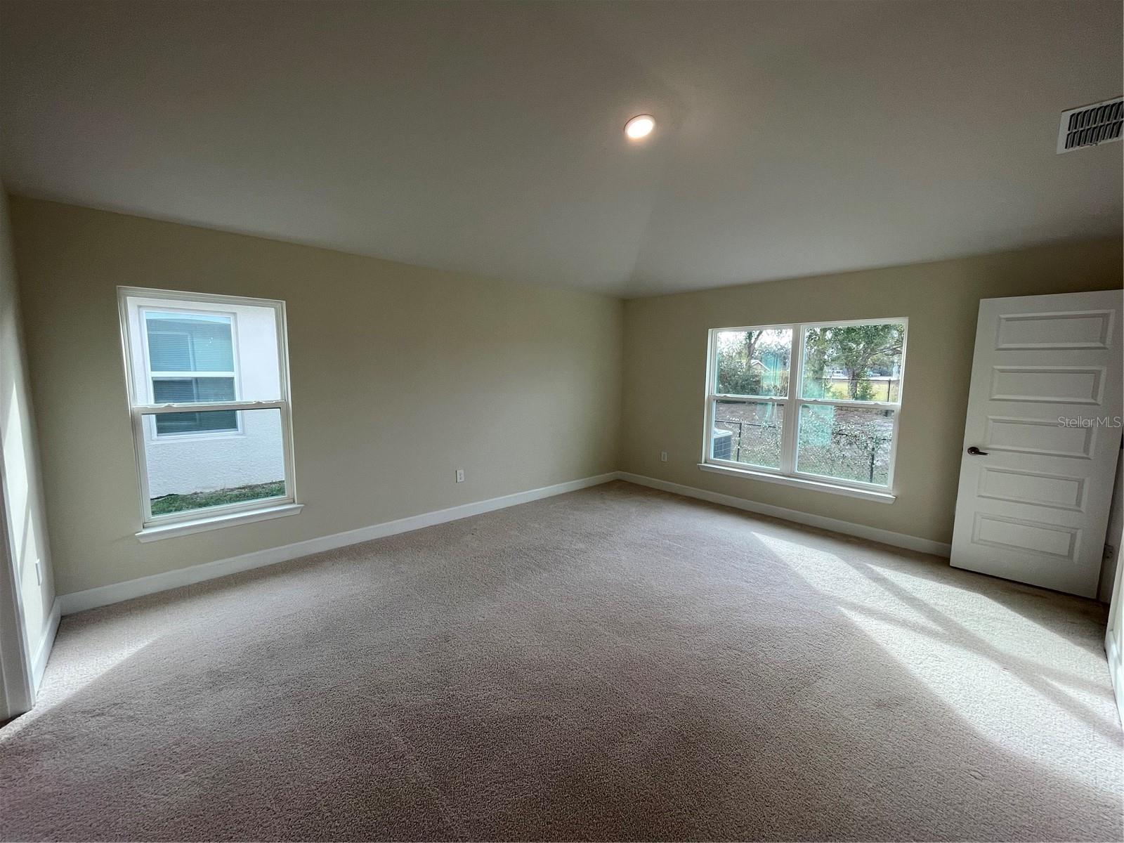 136 Krenson Bay Loop Property Photo 18