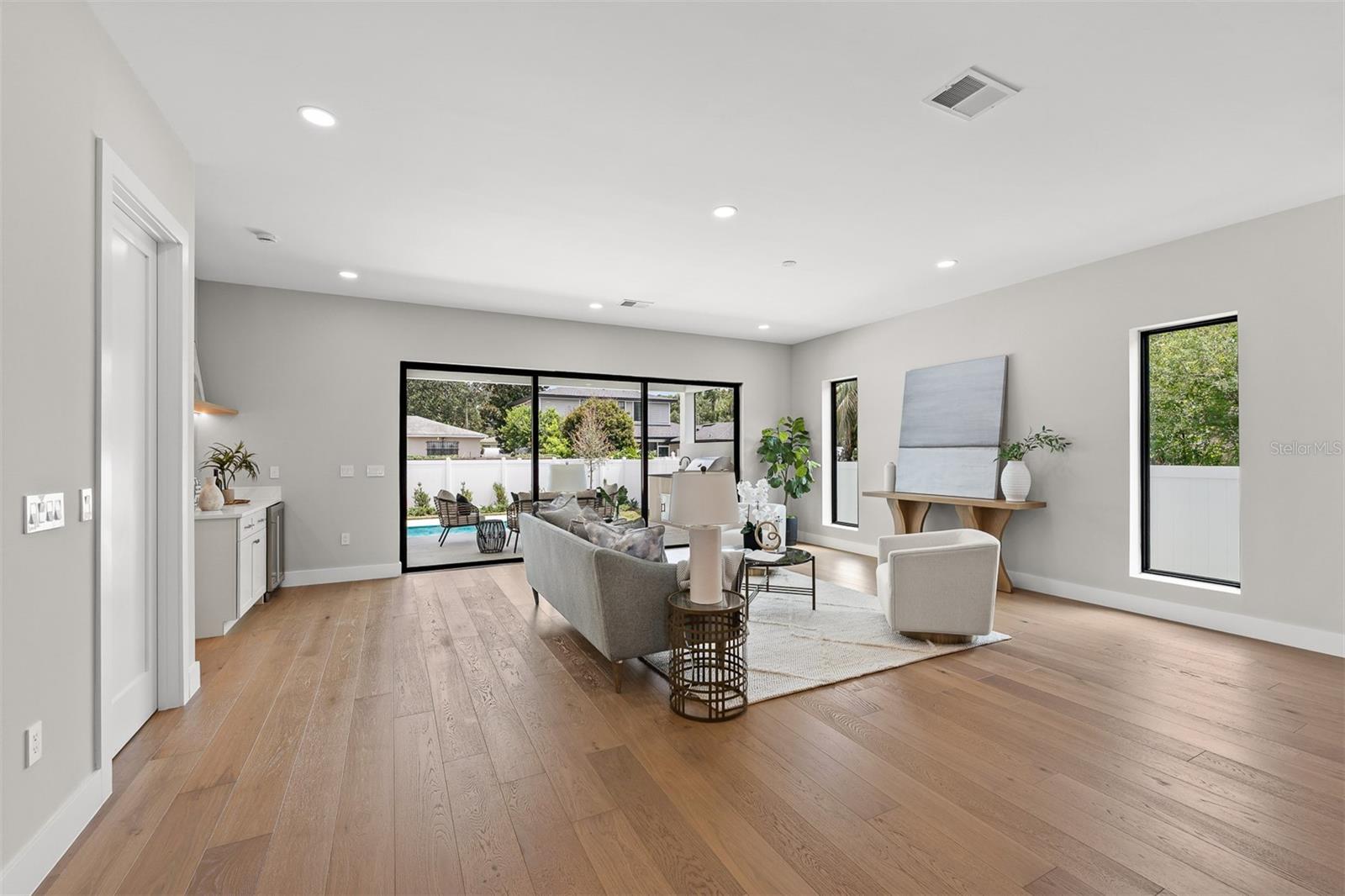 2103 Gale St Property Photo 17
