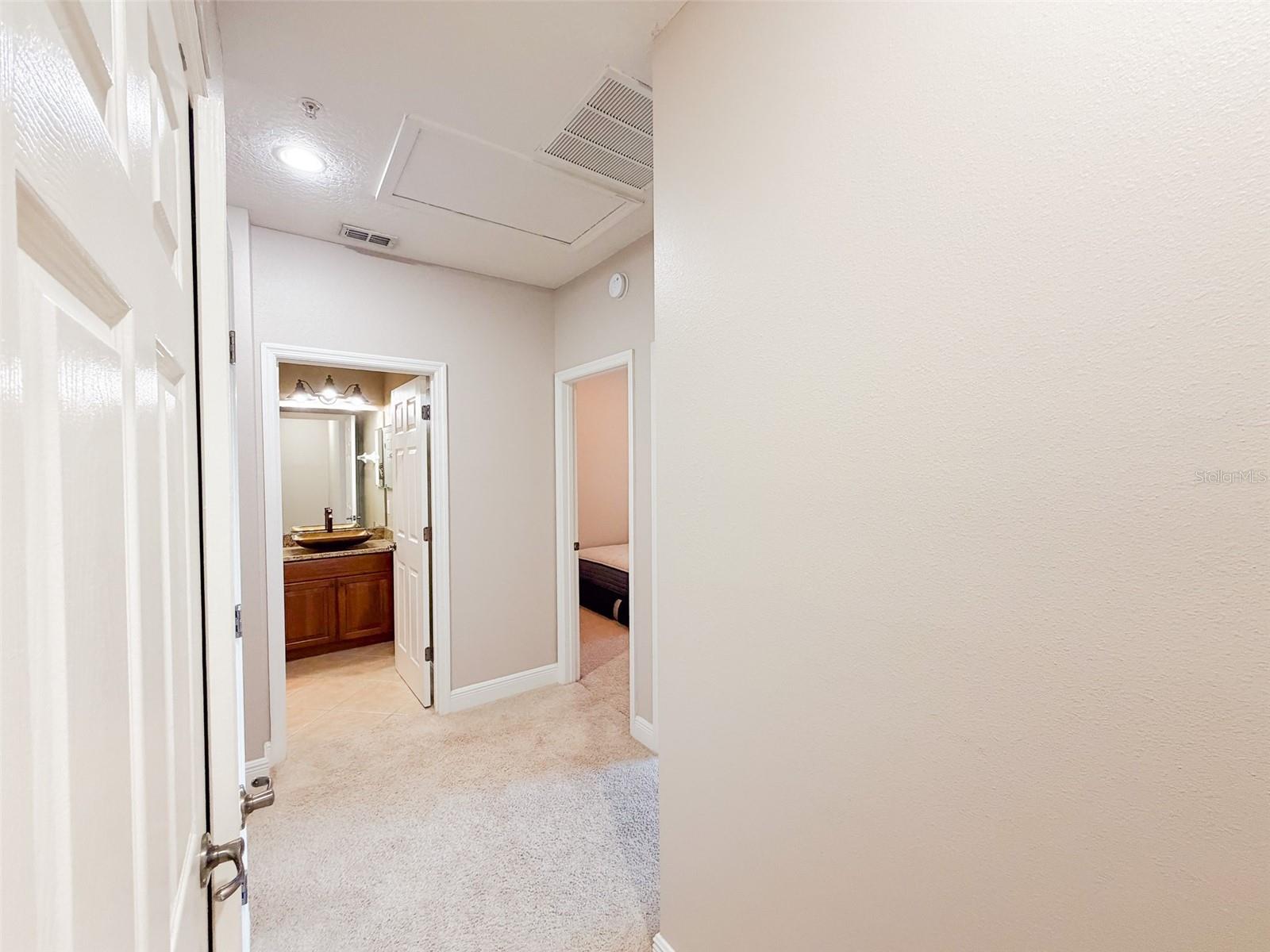 5489 Baldwin Park St Property Photo 15