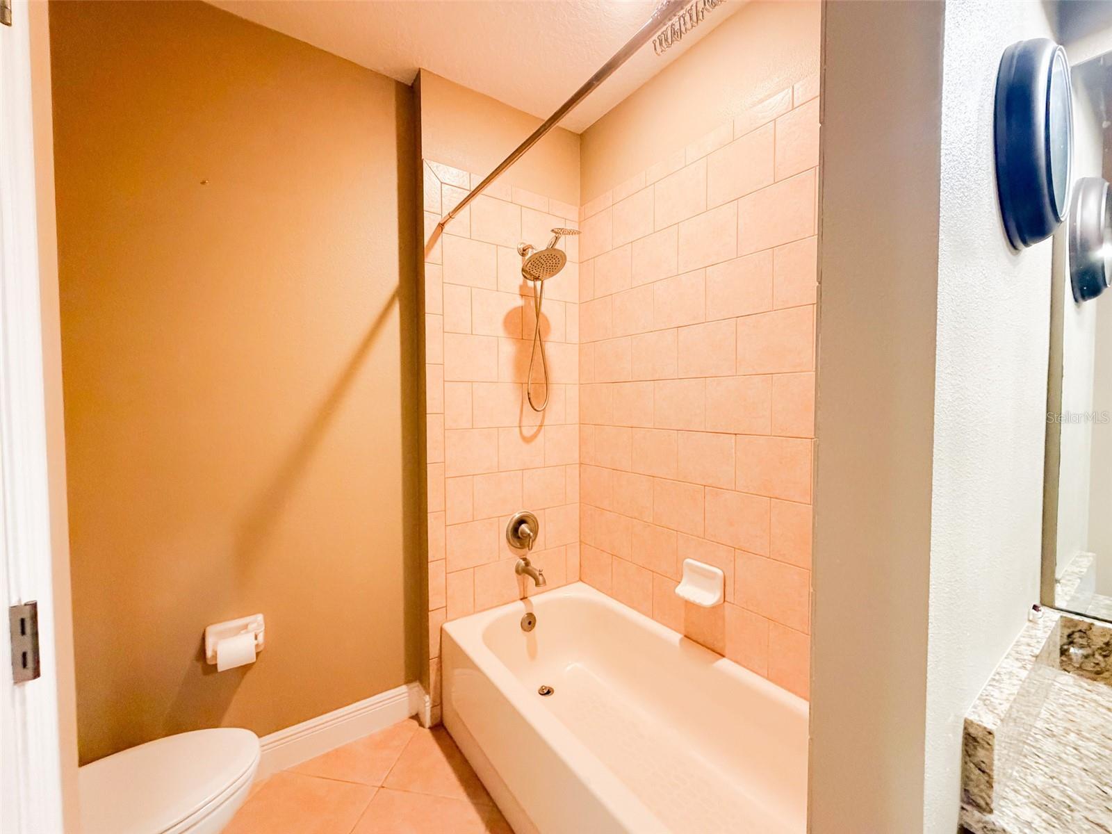 5489 Baldwin Park St Property Photo 24