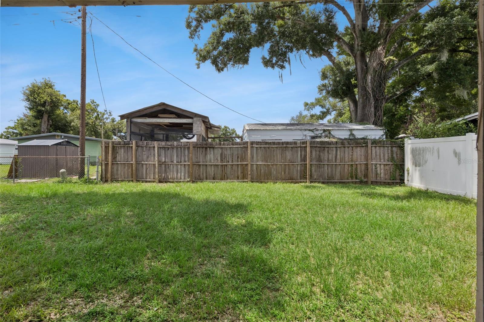 712 Clayton St Property Photo 31