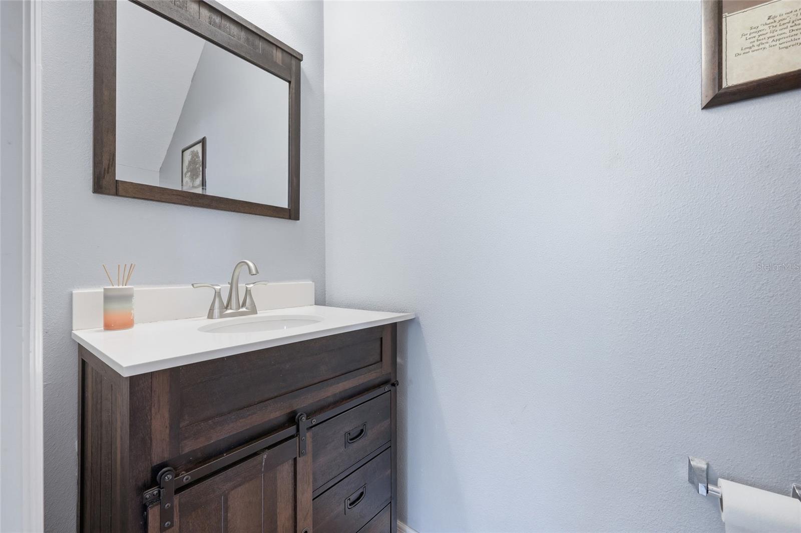 2366 Sequoia Way Property Photo 12