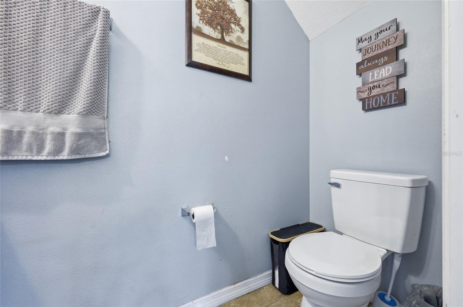 2366 Sequoia Way Property Photo 13