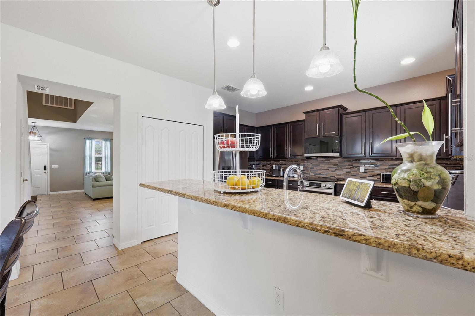 2366 Sequoia Way Property Photo 15