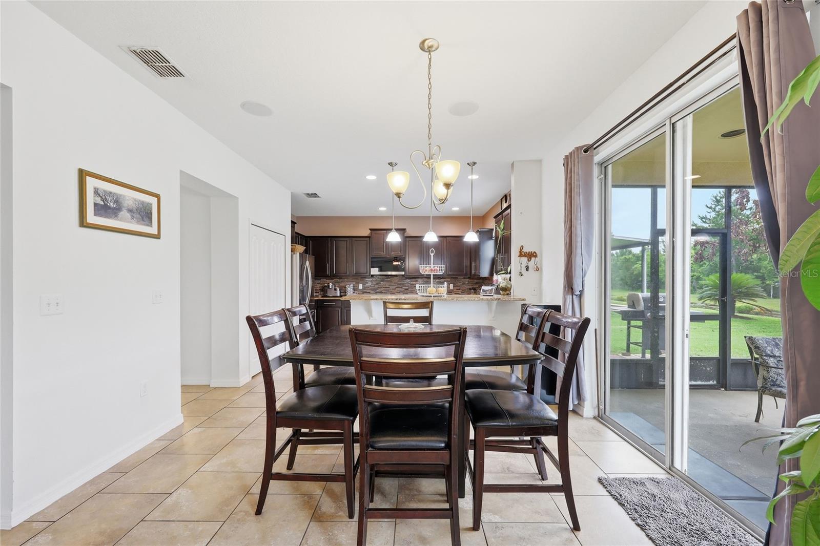 2366 Sequoia Way Property Photo 21