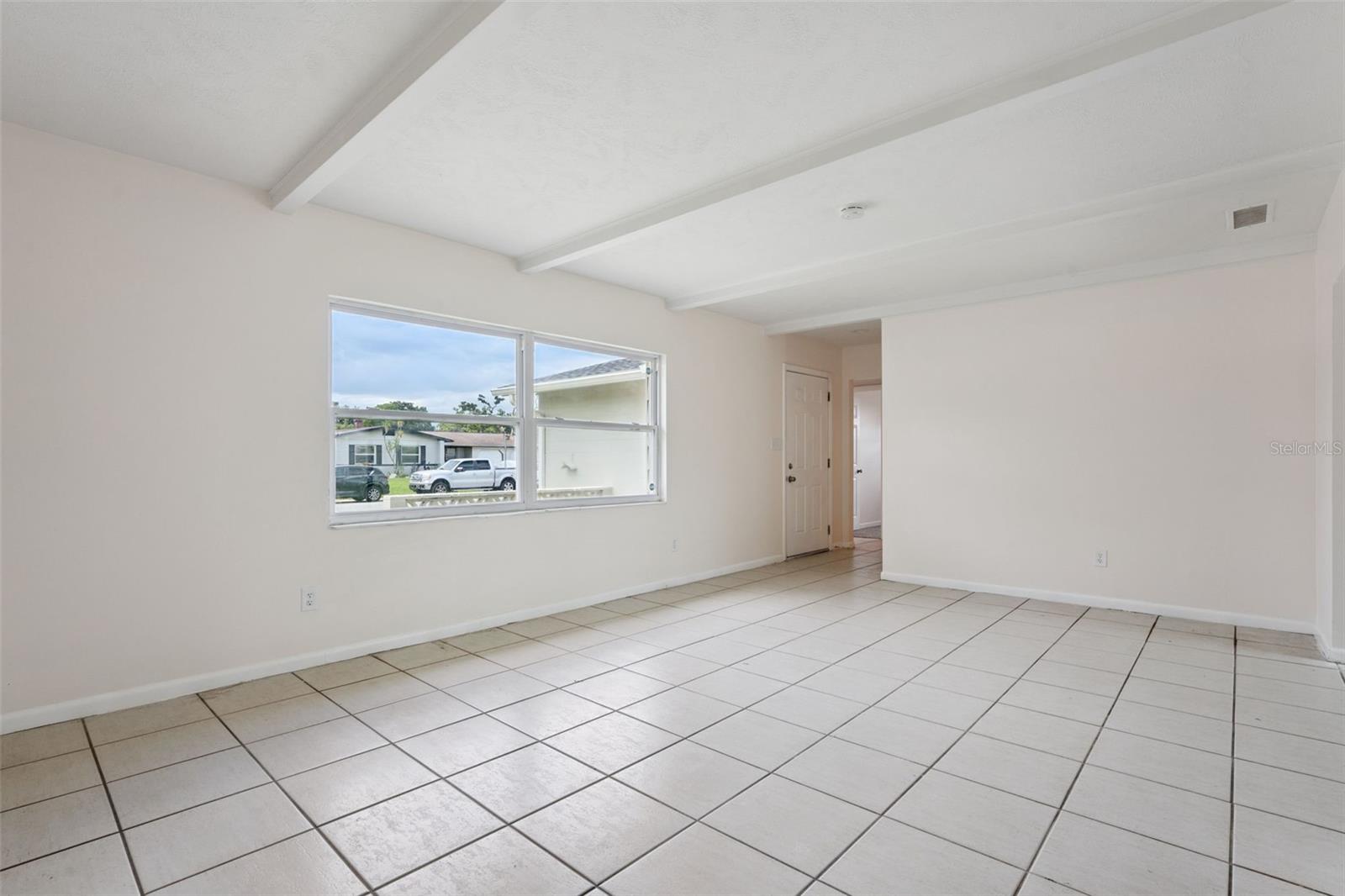 1605 Puritan Ave Property Photo 3