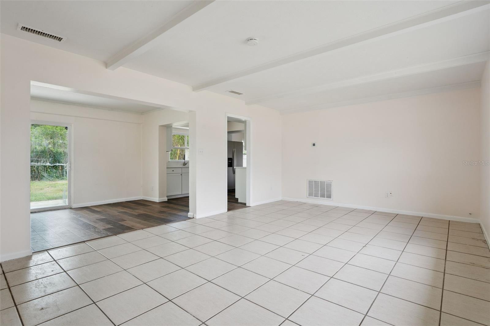 1605 Puritan Ave Property Photo 4