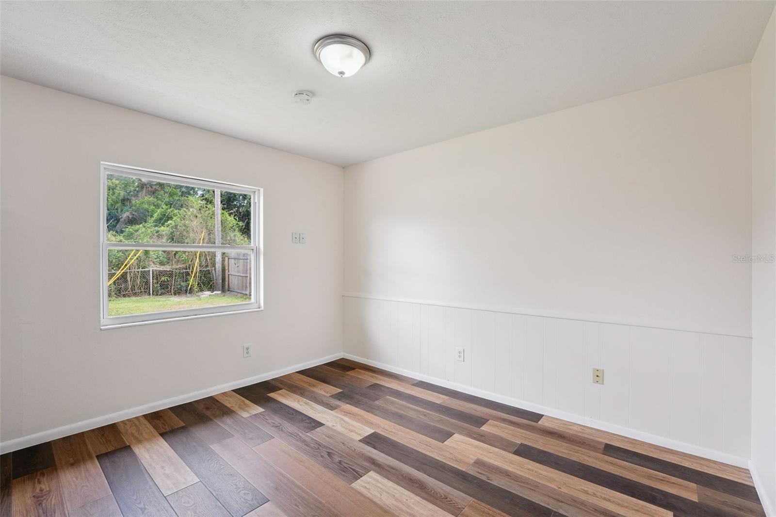 1605 Puritan Ave Property Photo 8