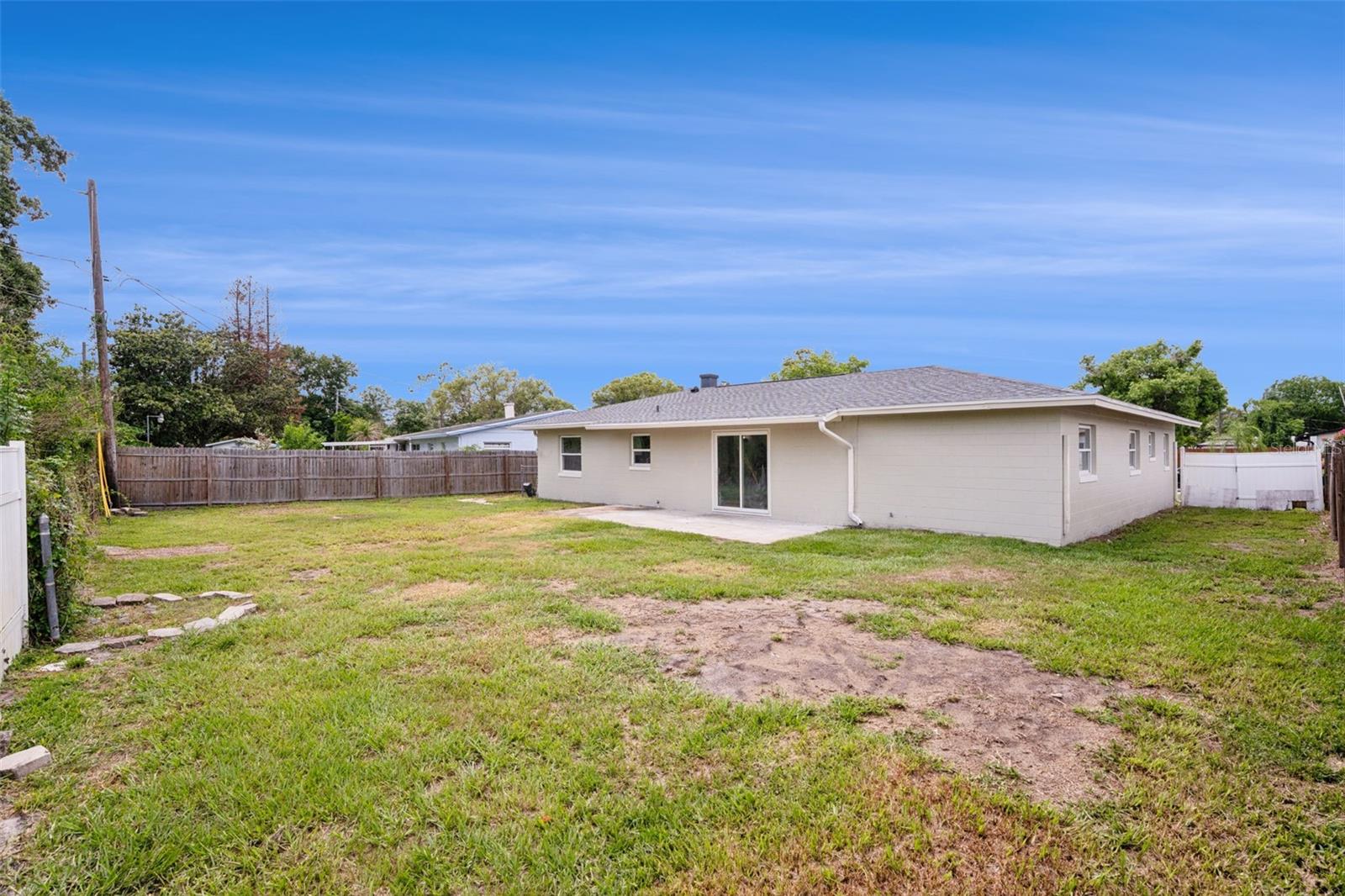 1605 Puritan Ave Property Photo 19