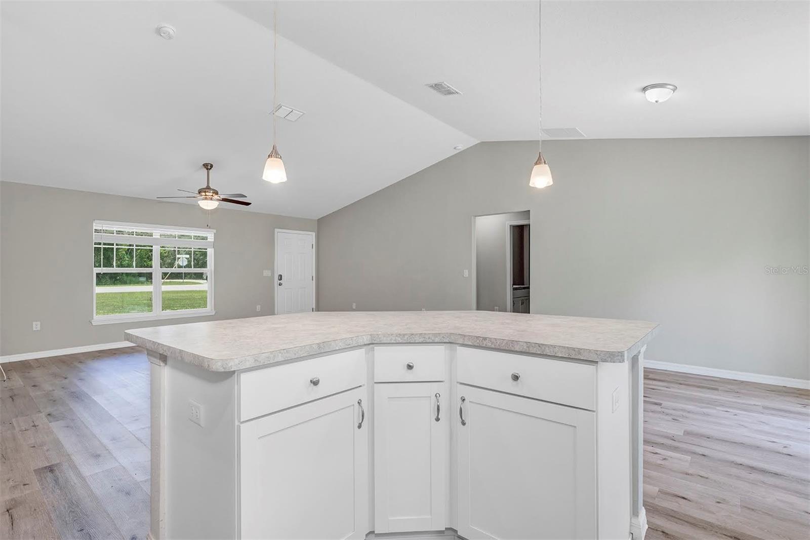 21512 Sw Rainbow Lakes Blvd Property Photo 12