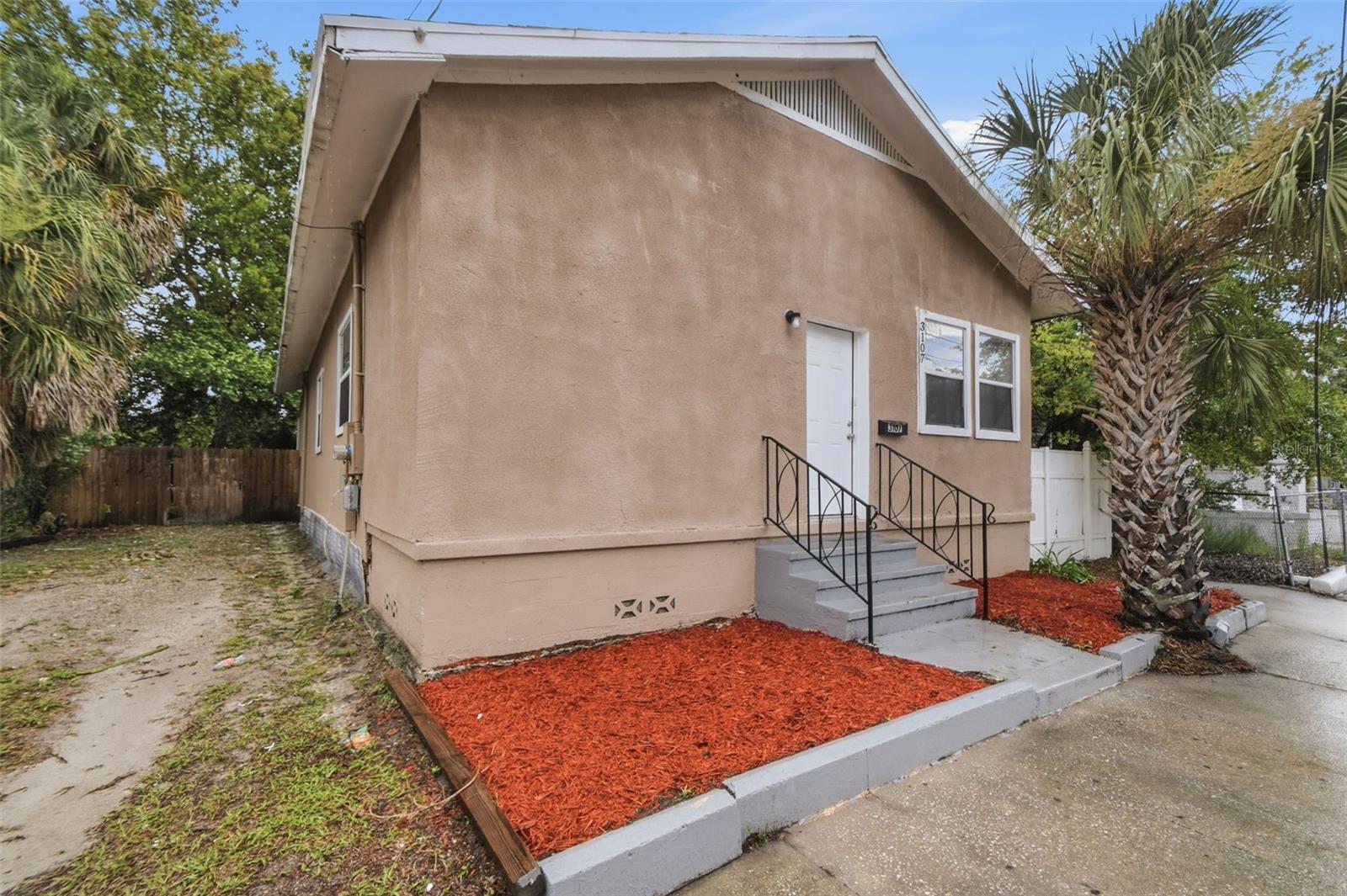 3107 N 16th St Property Photo 5