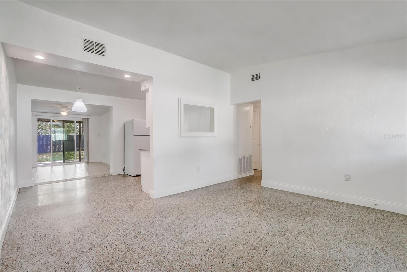 6601 Harvey St Property Photo 3