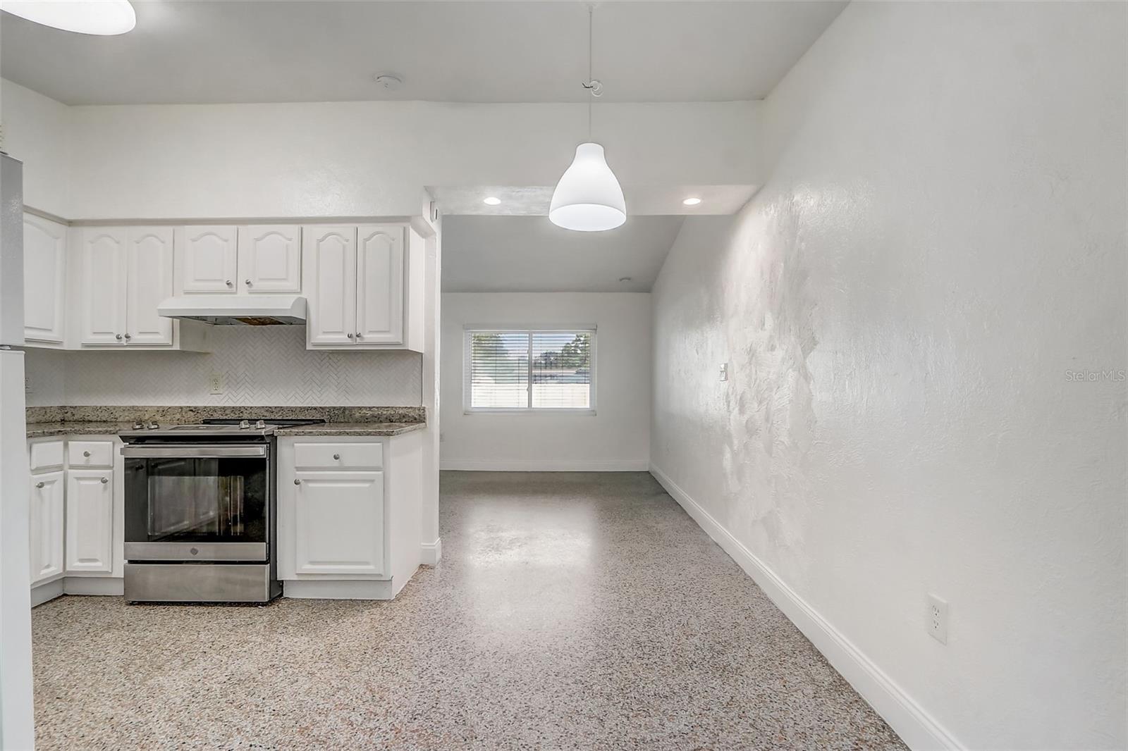 6601 Harvey St Property Photo 8